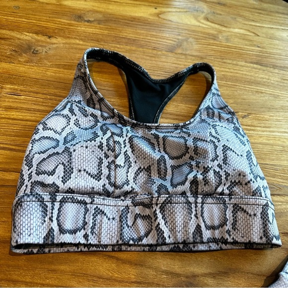 Onzie Womens Set Warrior Sports Bra Yoga Leggings Exercise Workout Snake Print - Picture 10 of 14